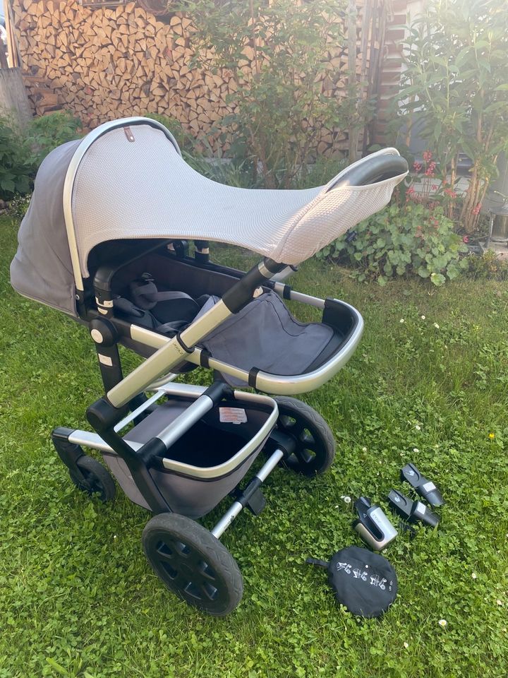 Joolz Day 3 Kinderwagen Grey + Zubehör + Echtleder Griffe 1500€ in Sachsenheim