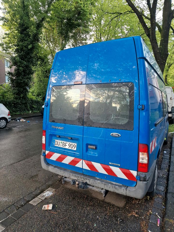 Ford transit in Duisburg