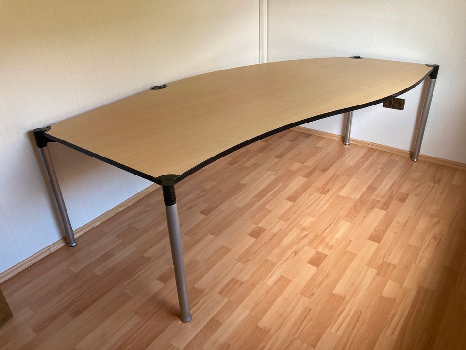 Schreibtisch von VS-Möbel / in Freiform / Buche in Fischbachtal