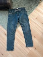 Zara Jeans in Größe 42 Hessen - Niedernhausen Vorschau
