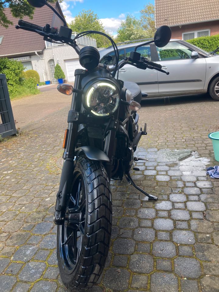 Ducati Scrambler SCR800 Dark in Garbsen