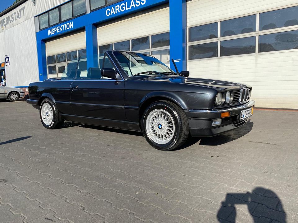 BMW e30 325i Cabrio Chrome Modell Voll Ausstattung in Bottrop