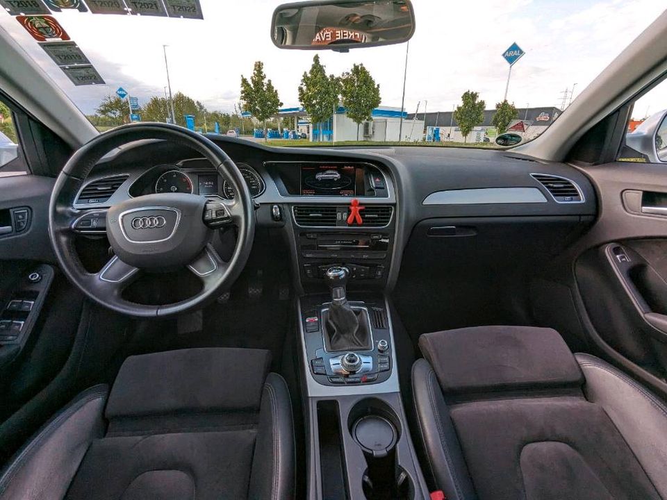 Audi A4 Avant 2013 2.0TDI 150PS in Lingenfeld