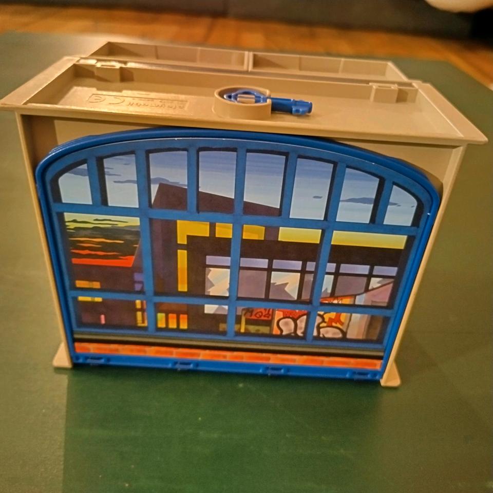 Playmobil tragbare Polizeistation, Tresor,Verkehrsschule, Rettung in Wiesbaden