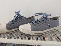 Sneaker in Größe 42 in Jeansblau Niedersachsen - Ostercappeln Vorschau
