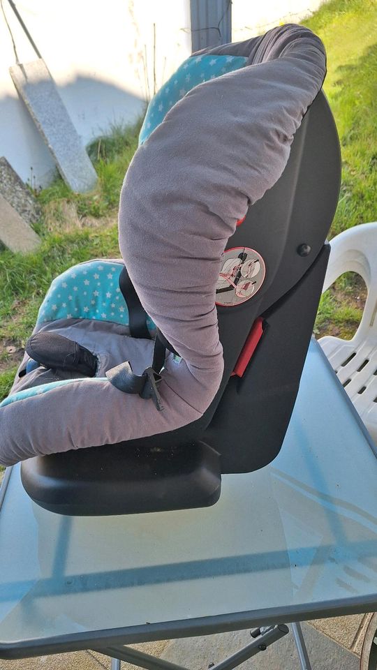 Maxi Cosi Kindersitz Autositz in Stolk