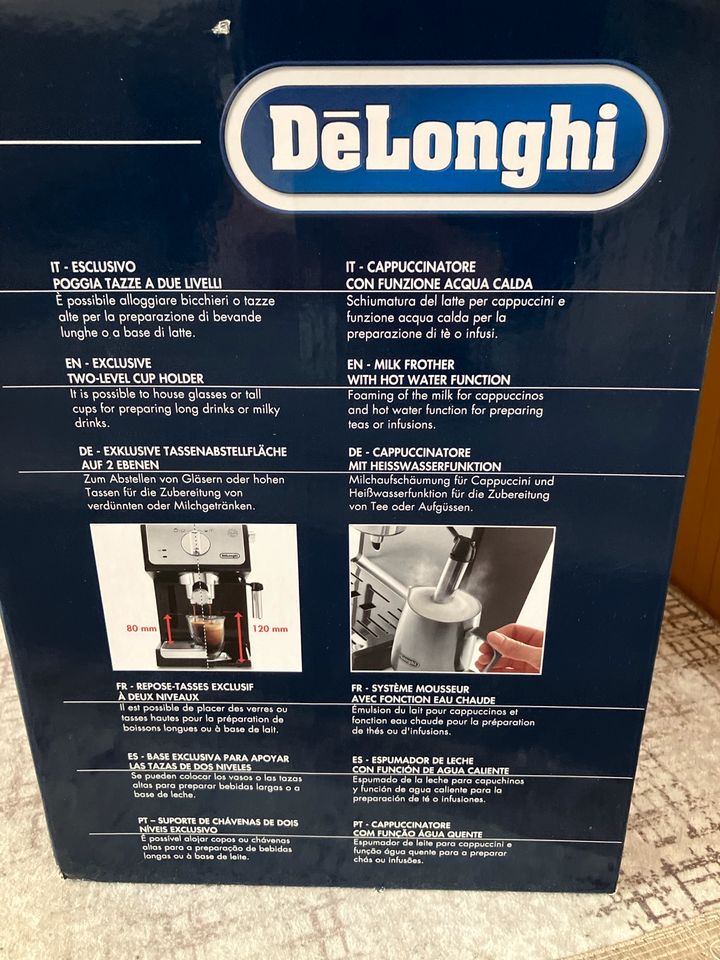 Kaum gebrauchte DeLonghi Espressomaschine / Siebträger in Kelsterbach