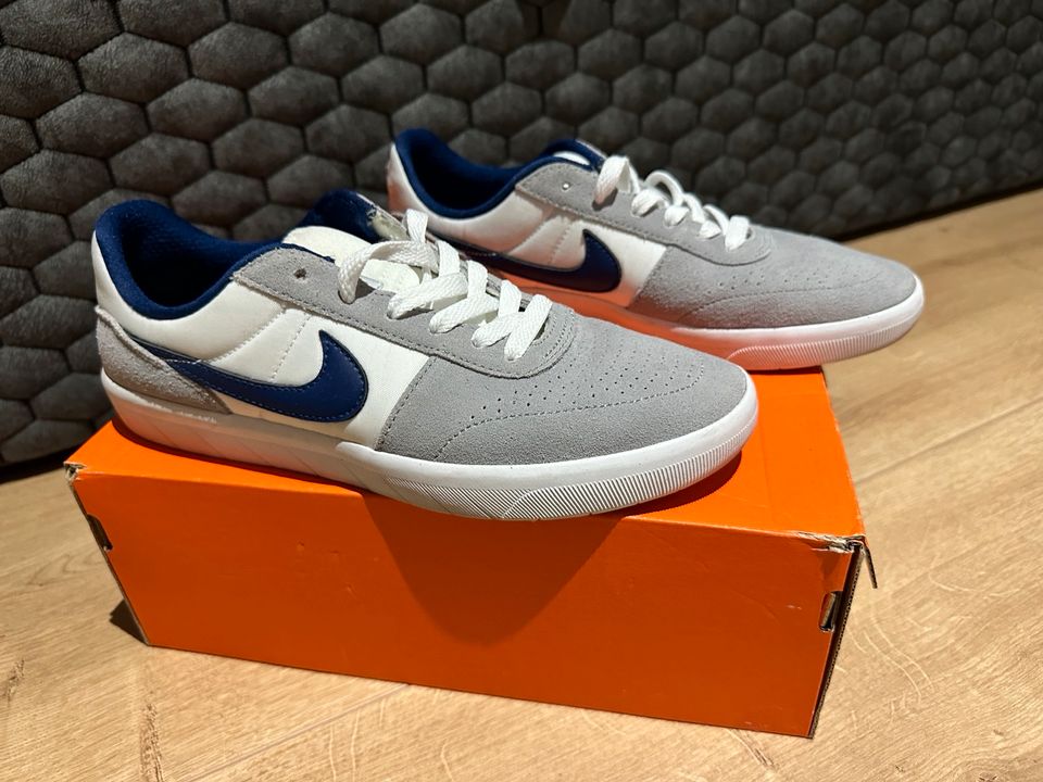 Nike SB Team Classic Sneaker Gr. 39 in Lippstadt