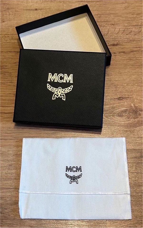Sehr schöne Original MCM Geschenkbox in Wermelskirchen