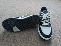 Adidas Sneaker gr46  us11 1/2 Hessen - Usingen Vorschau