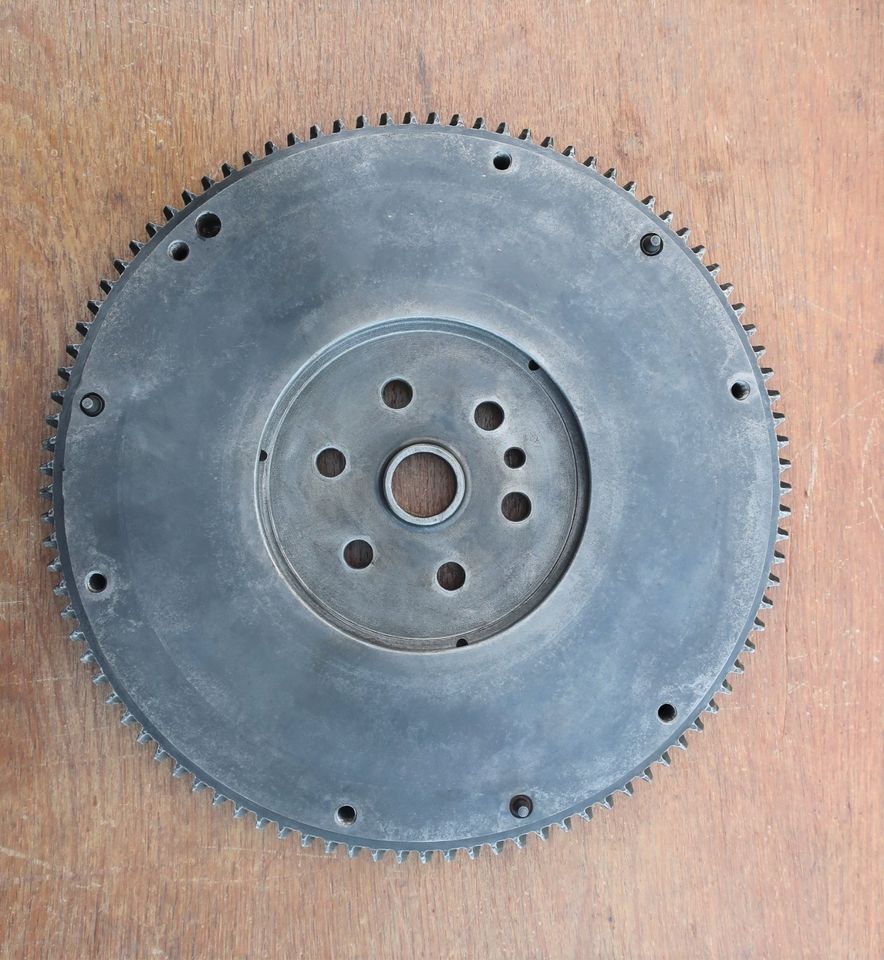 6 Zylinder 2,6L, Land Rover Serie 2 / 3 Schwungscheibe, flywheel in Jade