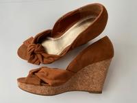 Peeptoe mit Keilabsatz (Kork) Wildlederoptik von H&M Hessen - Langen (Hessen) Vorschau