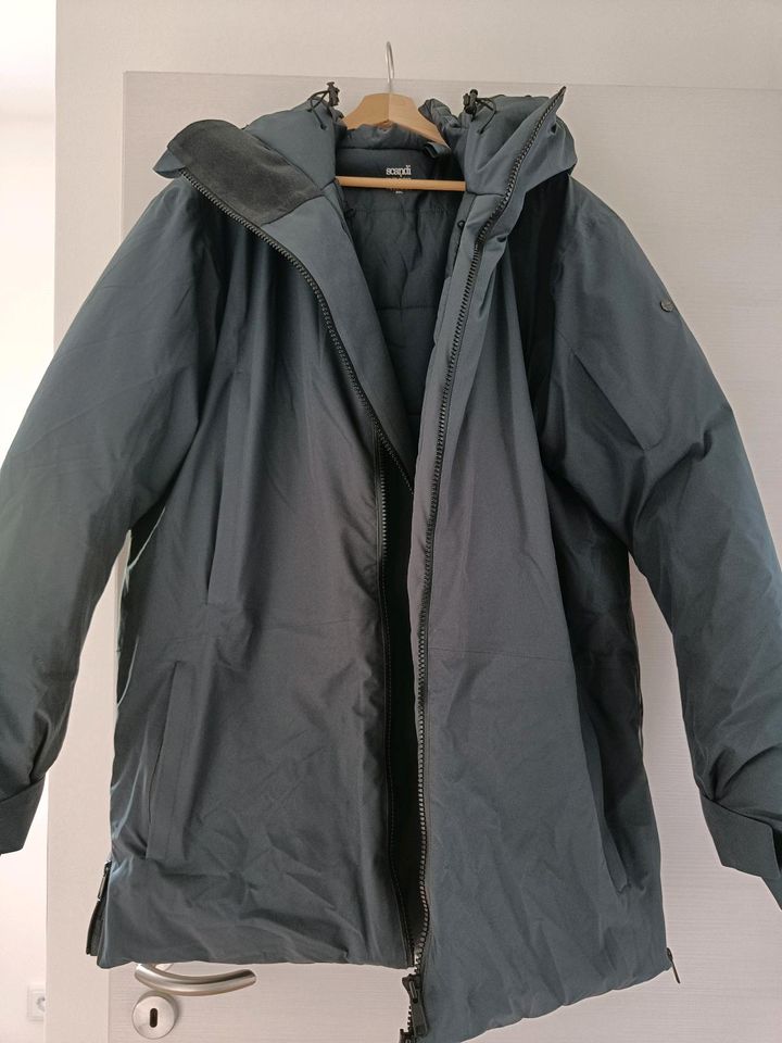 Winterjacke Neuwertig • Scandinavian Edition• (Neupreis: 1.199 €) in Bad Camberg