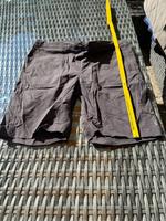 Damen Jack Wolfskin Outdoor Shorts Gr. XL 44/46 dunkelgrau Nordrhein-Westfalen - Ratingen Vorschau