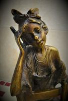Bronzefigur Bronzefigur Nachdenkende Frau auf dem Stuhl Aachen - Aachen-Brand Vorschau
