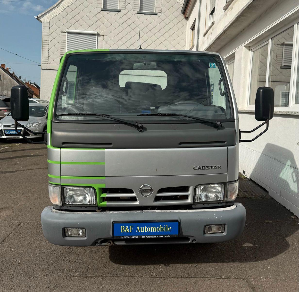 Abbildung des Autos Nissan Cabstar Abschlepp…