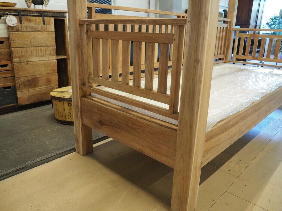 Daybed Himmelbett Gartenliege Lounge Teak Vollholz in Saarbrücken