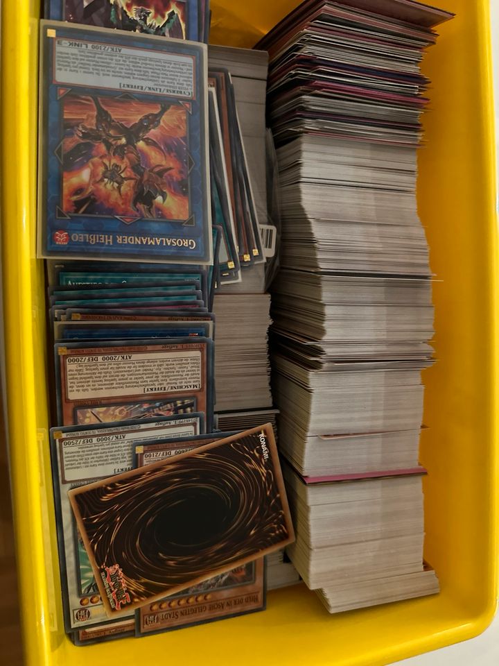 Yu gi oh karten ungefähr 1300 karten in Hamm