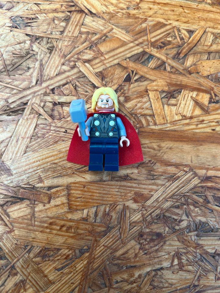 Lego Thor Figur - Top Zustand in Bremen