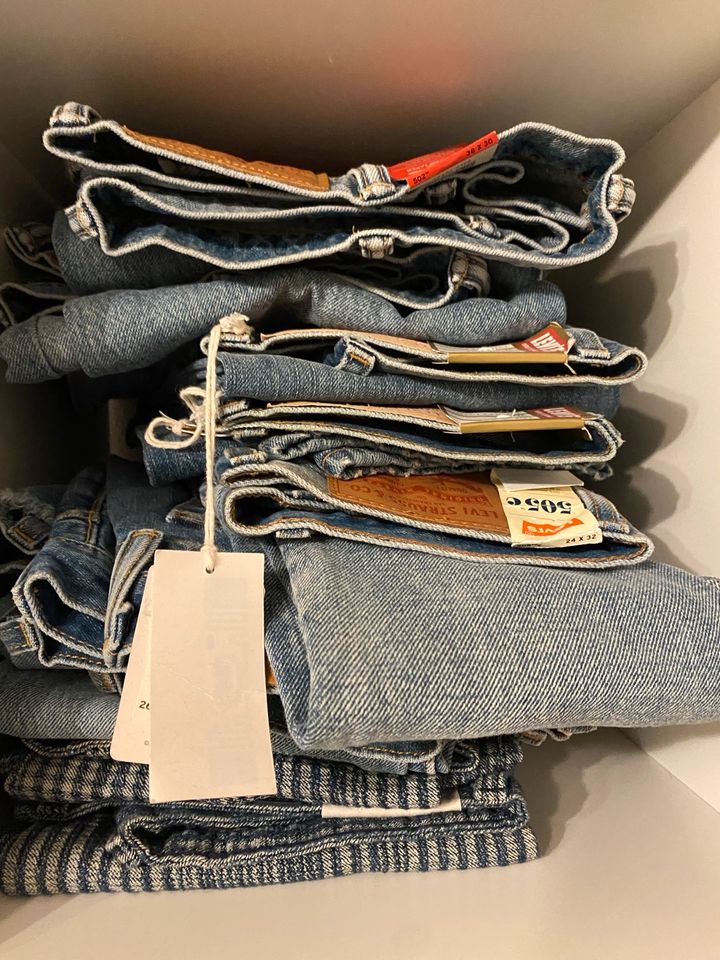 Levis, Levi‘s Jeans, Restposten, A Ware, Jeansposten in Hüsby