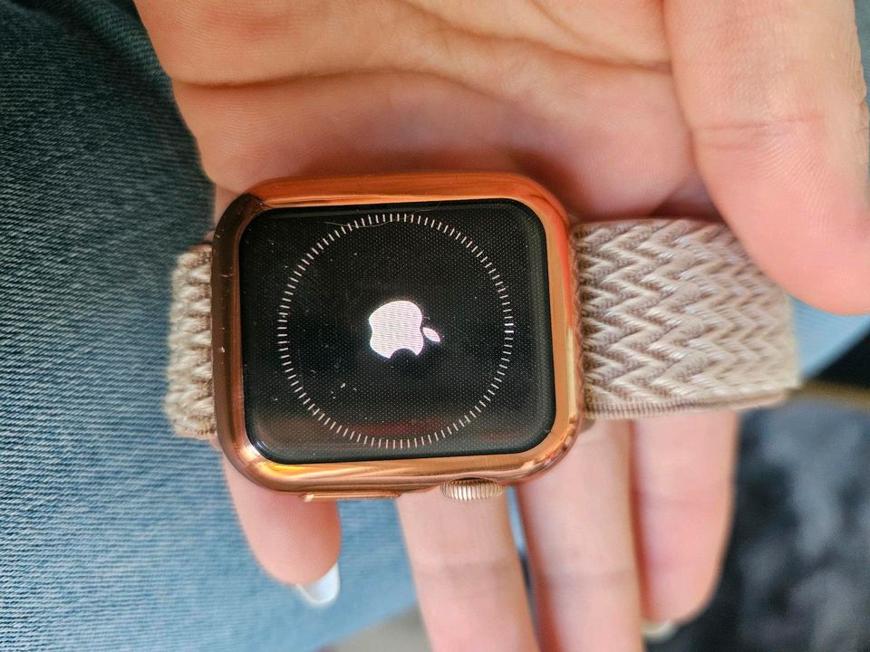 Apple watch SE in Duisburg