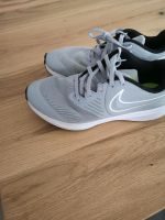 NIKE Kinderschuhe Sportschuhe Hessen - Homberg (Efze) Vorschau