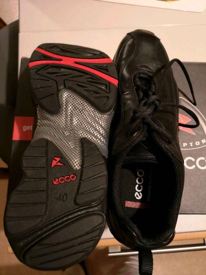 Ecco Schnürschuhe, Gr. 40, schwarz, Modell New Oxford in Brunsbuettel