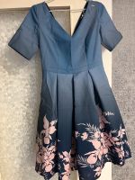 Kleid mit Blumen Bayern - Feuchtwangen Vorschau