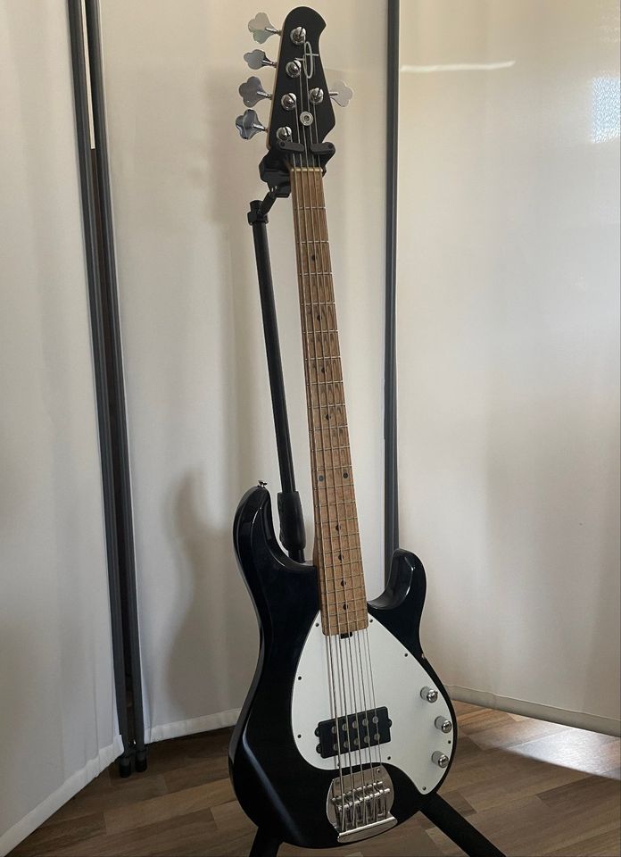 Bassgitarre 5-Saiter Ernie Ball OLP Music Man MM3 in Kirchendemenreuth