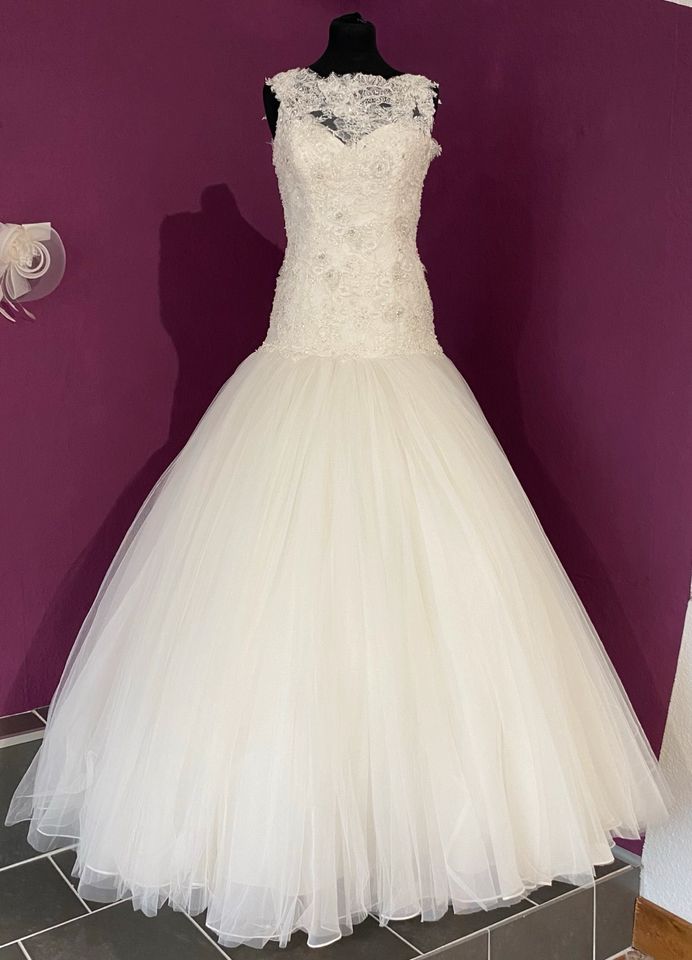 Brautkleid, Hochzeitskleid, Sonderverkauf Einzelstücke in Metelen