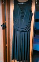 Schönes schwarzes Kleid grösse 44  Achselweite 52  Länge 132 Niedersachsen - Langenhagen Vorschau