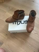 Stiefeletten von MJUS Stuttgart - Feuerbach Vorschau