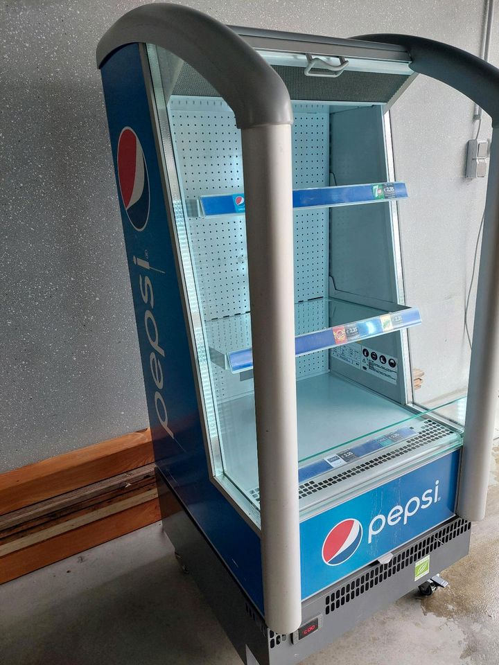 Pepsi Getränkekühlschrank Getränkekühlung Carrier Presenter 0647 in Bruckberg bei Landshut