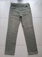 Wrangler Männer Hose W35/L34 Regular Fit in oliv Brandenburg - Klettwitz Vorschau