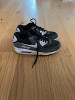 Schuhe Nike AIR Größe EUR 38.5 Bayern - Vaterstetten Vorschau