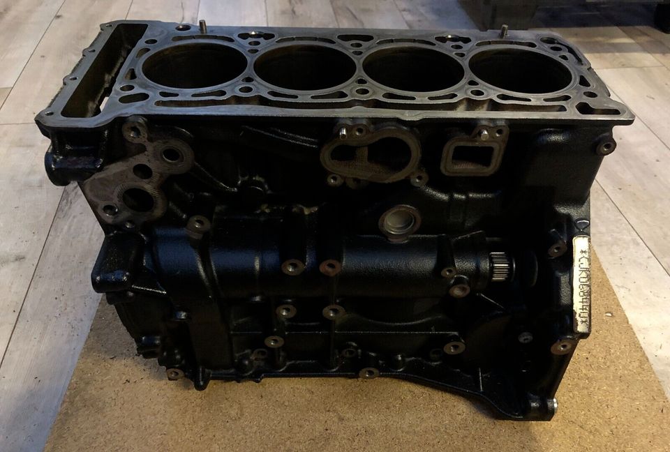 VW Transporter 2.0 TSI Motorblock CJK0684411 06H03023 21H0096 in Nortmoor