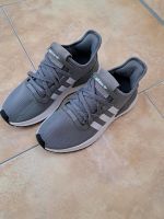 Sneaker von Adidas 38 1/3 Sachsen-Anhalt - Dessau-Roßlau Vorschau