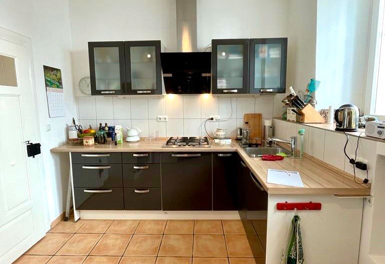 Küchenunterschrank m. 3 Schubladen, 45 cm breit, schwarzbraun in Haßfurt