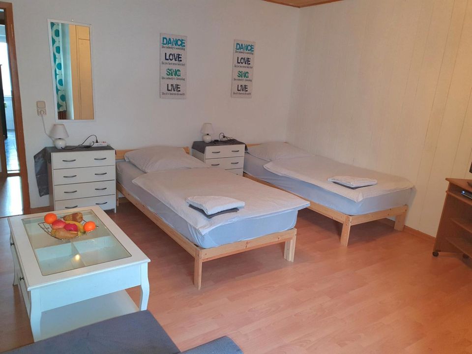 +++ Monteurszimmer Monteursunterkunft Privatzimmer +++ Fitters room +++ Wohnen auf Zeit in Moers