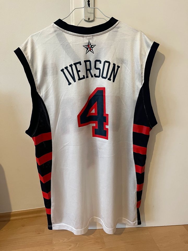 USA Iverson Basketball Trikot L Reebok in München