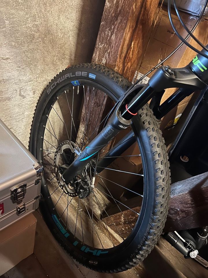 29” CUBE Reaction Hybrid SL 500 eMTB Mountainbike in Hamburg