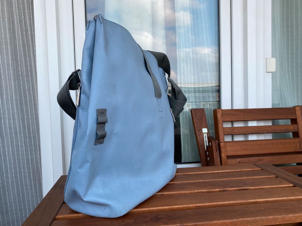 Bree Seitentasche Tasche hellblau in Berlin
