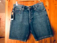 Jack & Jones Jeansshorts Shorts Kurze Hose Herren Gr. M Wuppertal - Barmen Vorschau