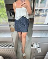 Rock aus Seide DKNY Gr. L blau Düsseldorf - Pempelfort Vorschau