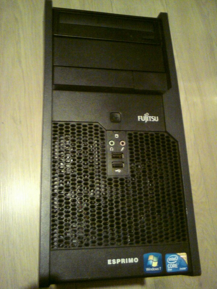 Computer PC Rechner Fujitsu Esprimo P2550 Intel Core2Duo 2,93 Ghz in Löbau