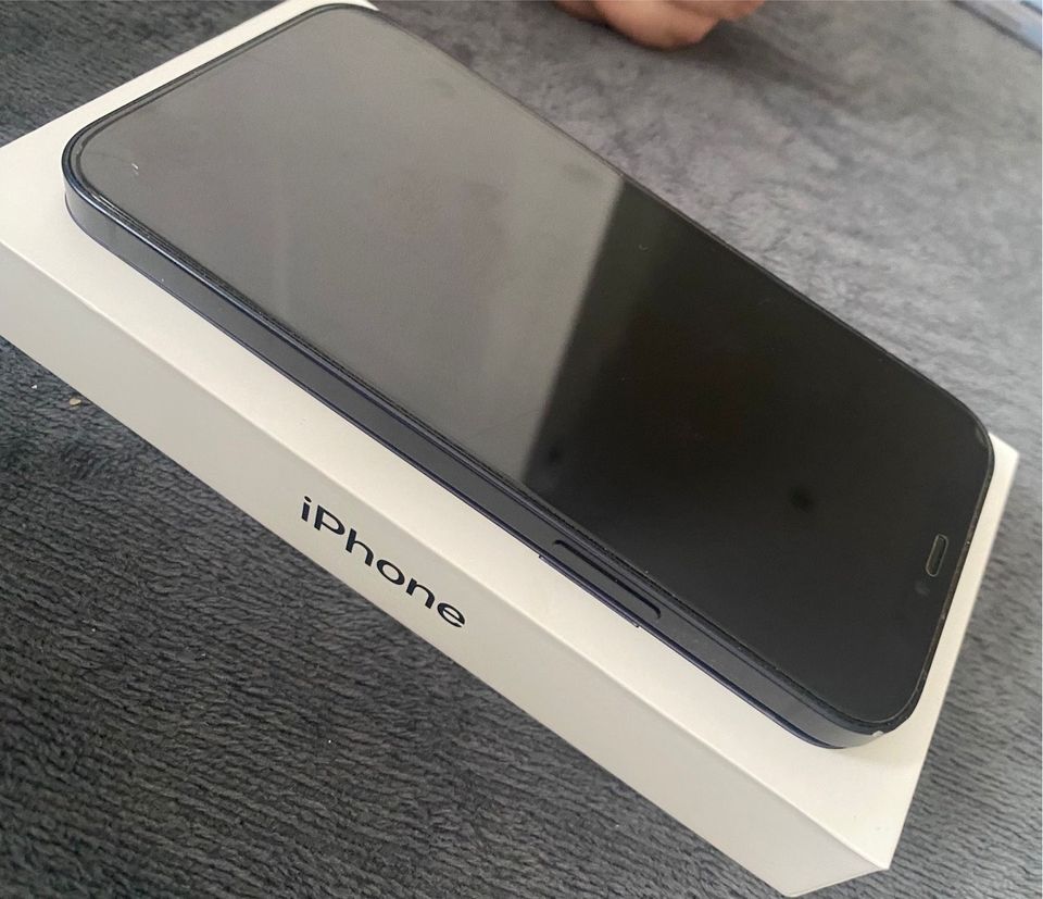 IPhone 12 128GB Top in Gladbeck