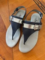Hogan Sandalen Gr. 37 Blau Silber Stuttgart - Stuttgart-Süd Vorschau