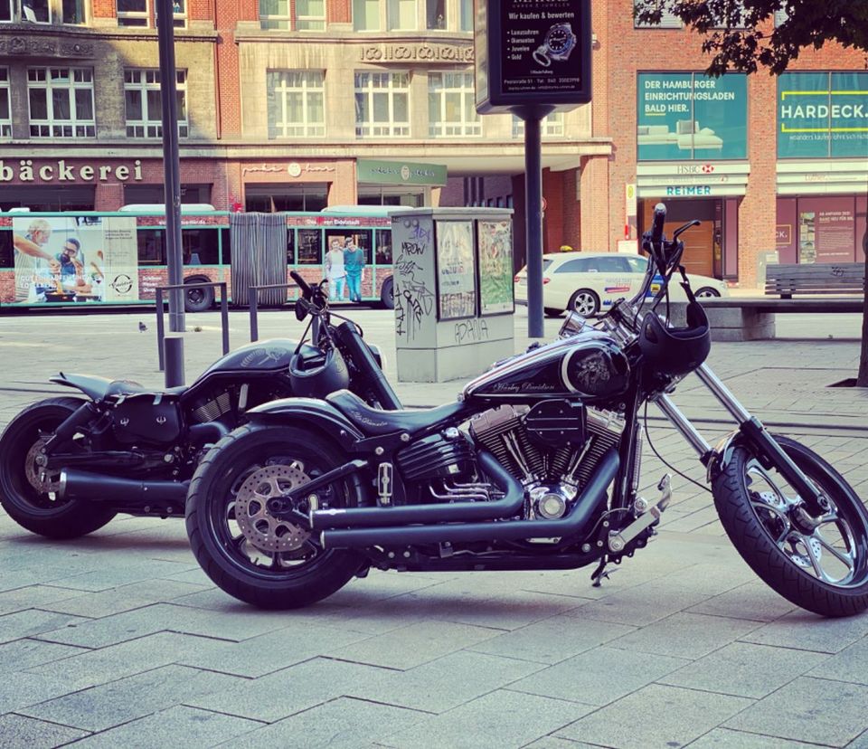 Harley-Davidson Rocker C in Hamburg