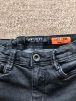 Jeans Jungen von Cars Gr. 146 grau schwarz Sachsen-Anhalt - Staßfurt Vorschau