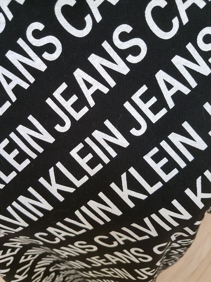 Neu Calvin Klein Tshirt Kleid Original Logo in Sulzberg